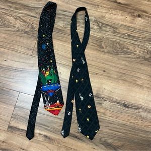 2 Ties Looney Tunes Mania